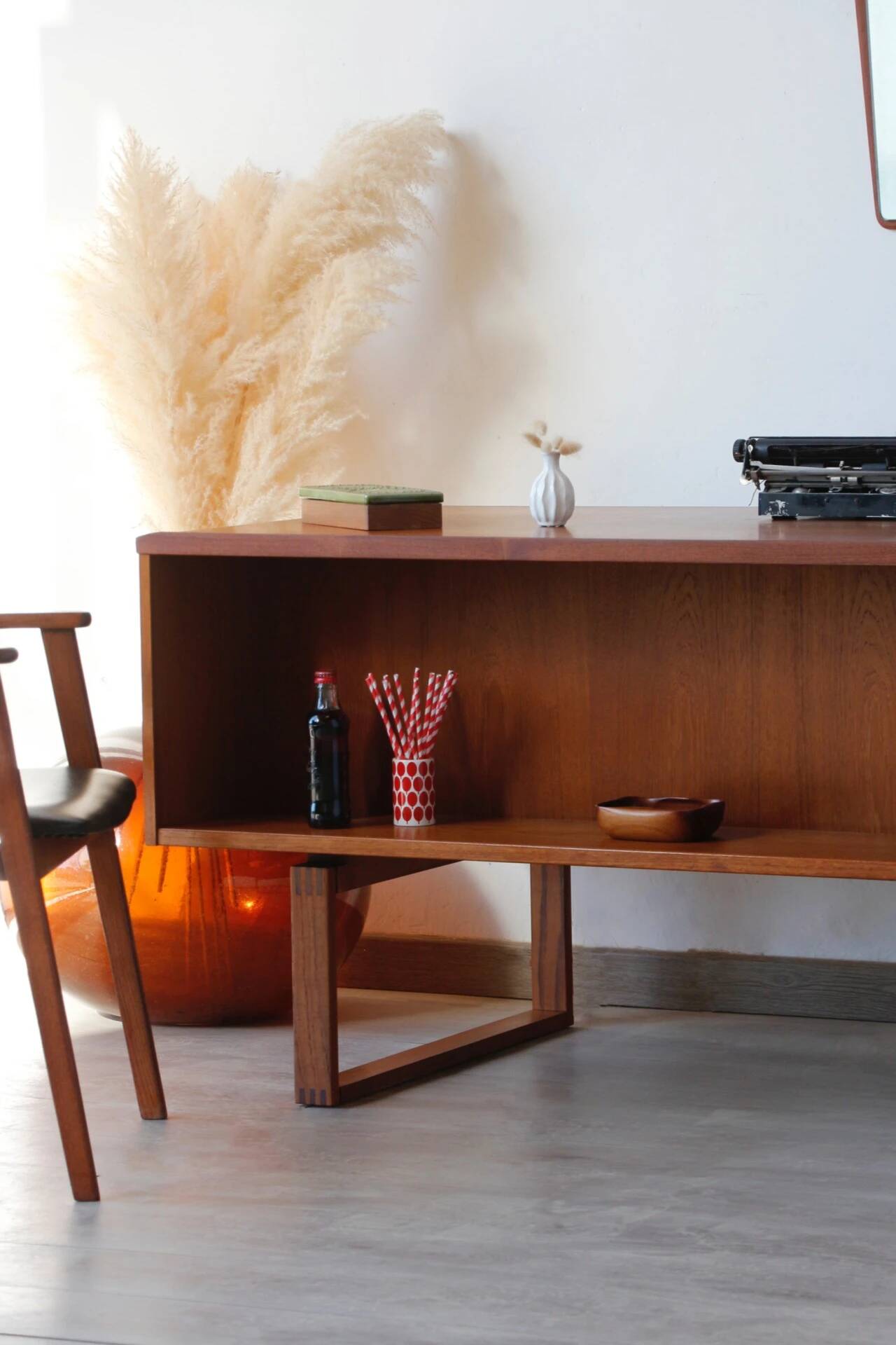 Bureau freestanding teck scandinave années 60 | Dyrlund