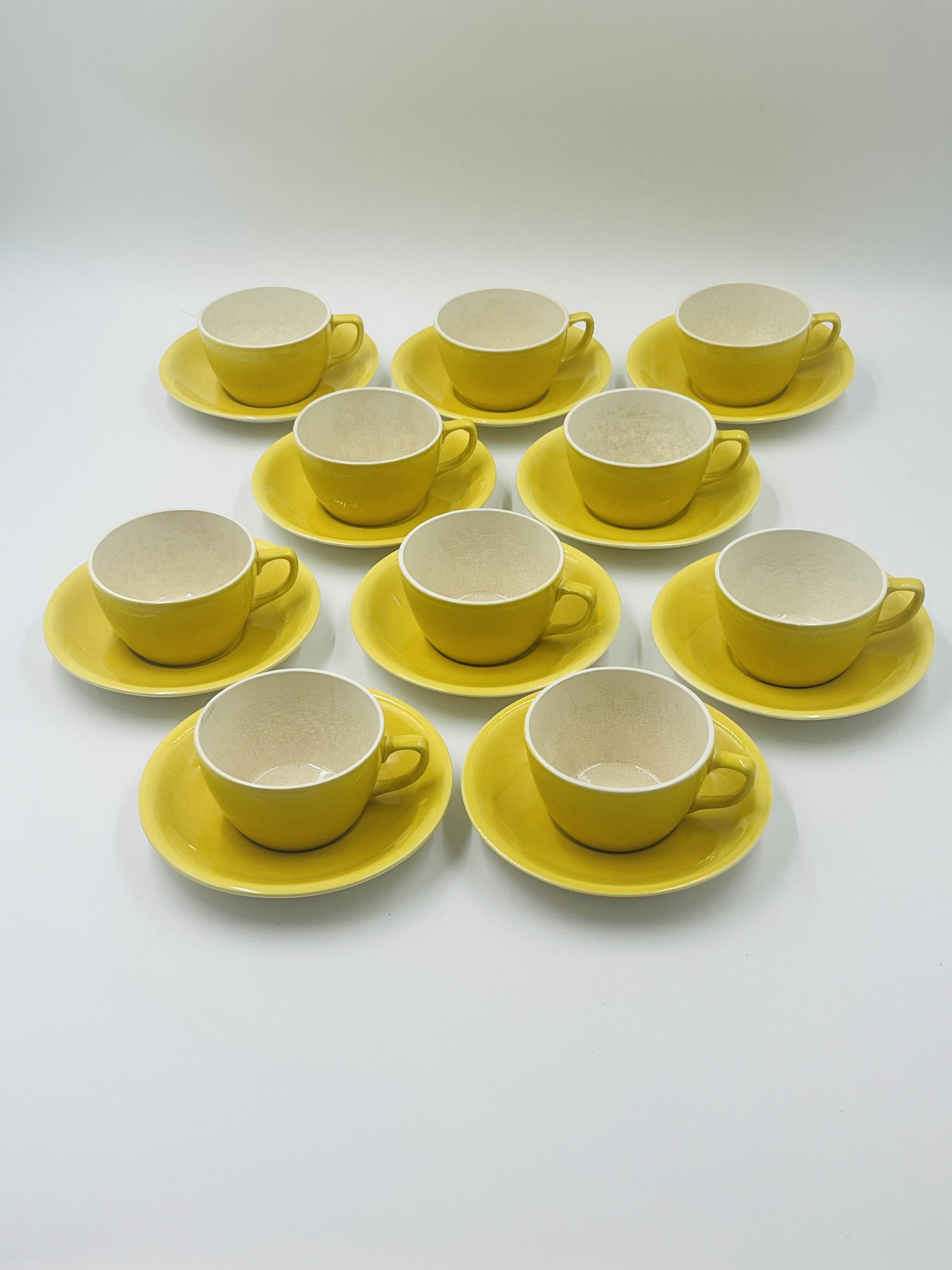 Service 10 tasses jaune Boch Belgique vintage