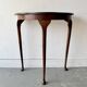 Table d'appoint demi-lune vintage avec garniture en laiton