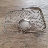 Basket / Basket in chrome-plated braided metal.