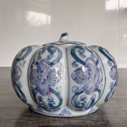 Boîte en porcelaine de Chine ancienne