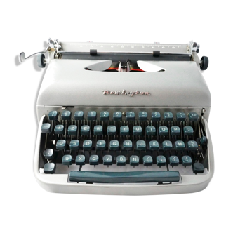 Remington Travel Riter Typewriter