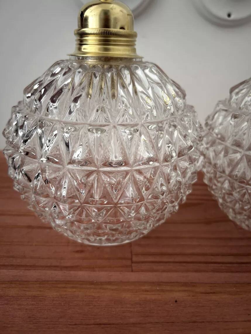 Appliques murales globes en verre
