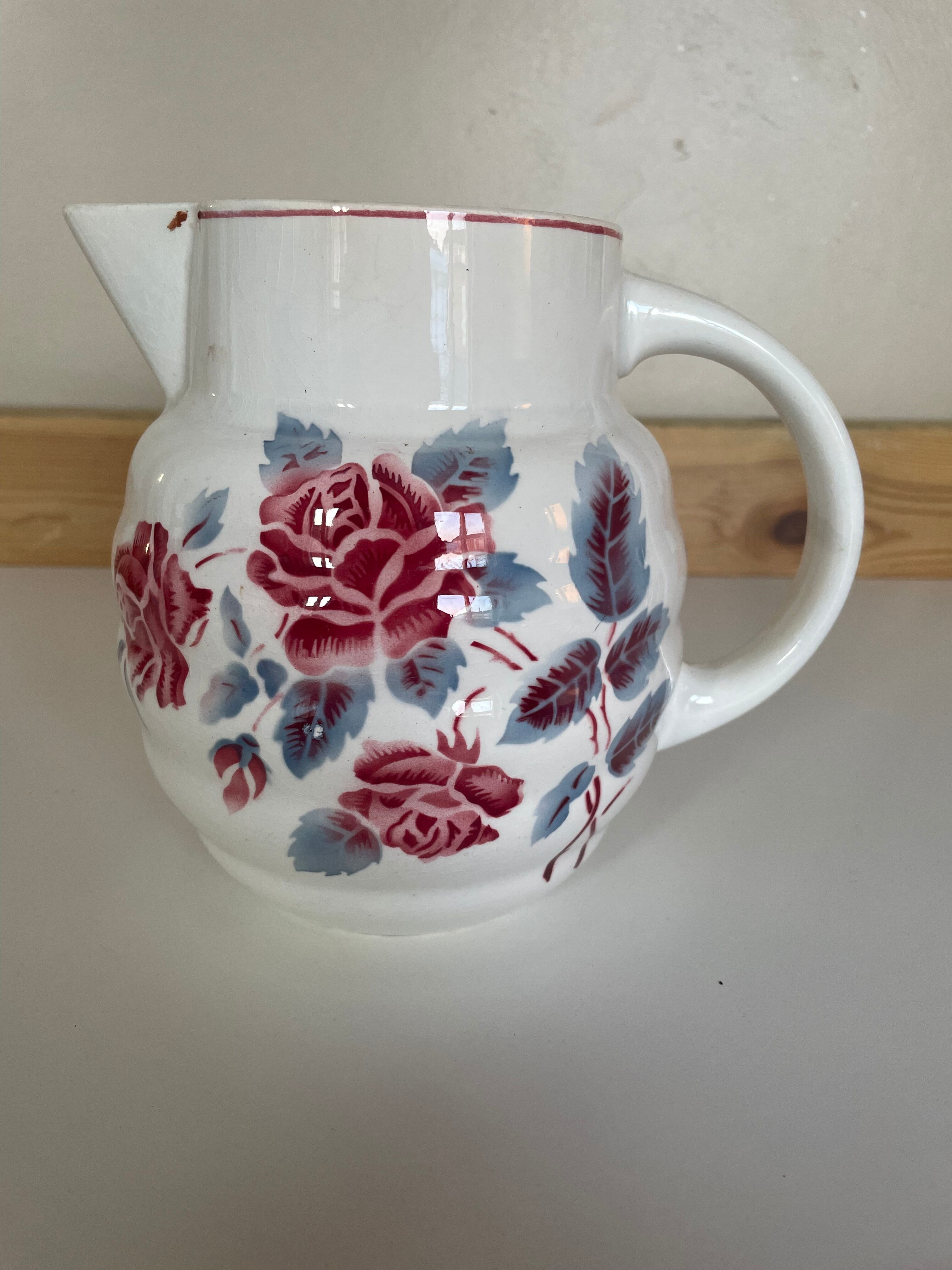 Digoin pitcher model Eliane