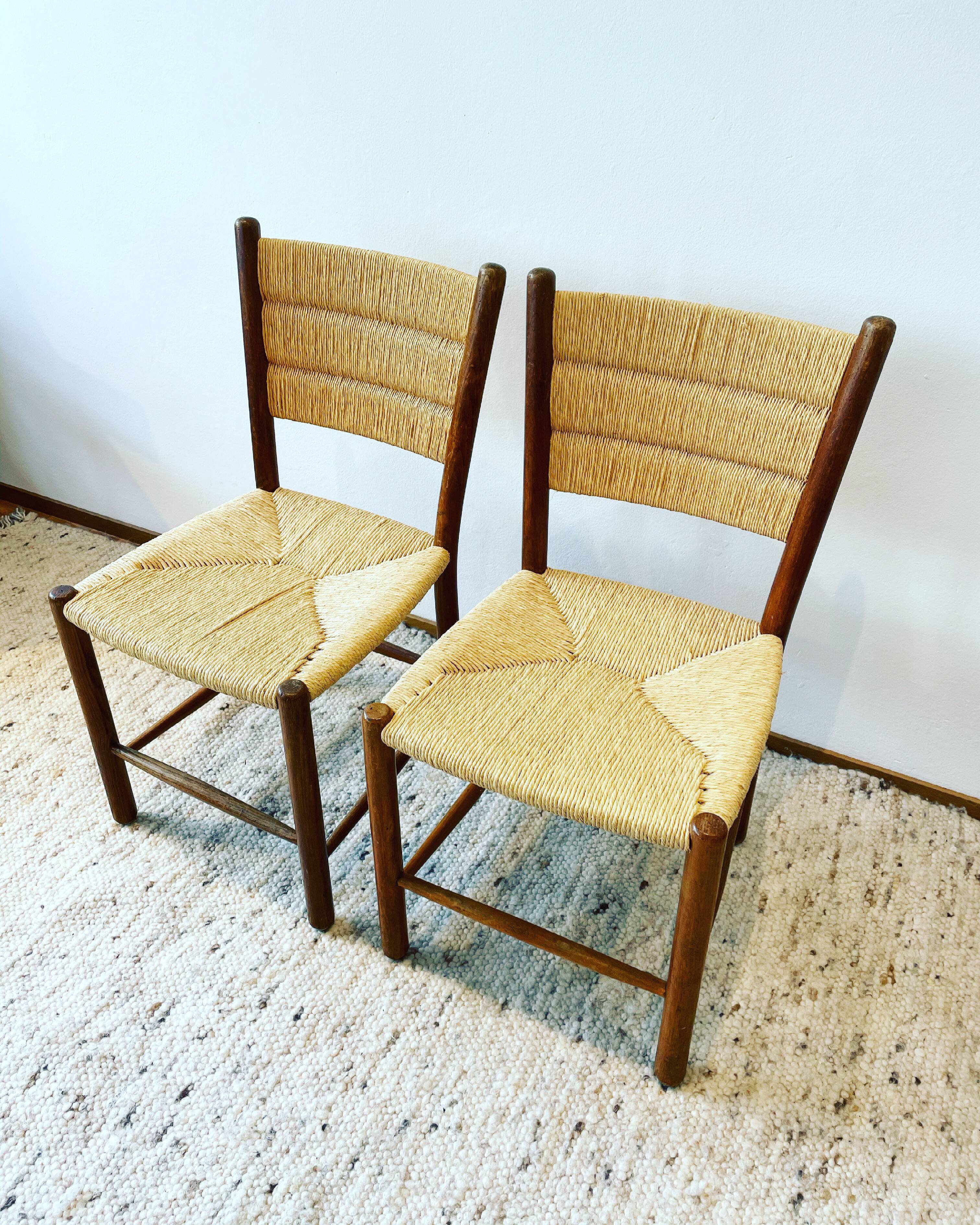 Pair of mulched chairs