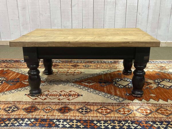 Table basse anglaise en sapin des années 1950