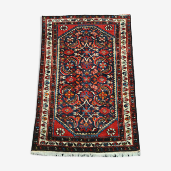 Tapis persan authentique de milieu XXème taille 92 x 128 cm