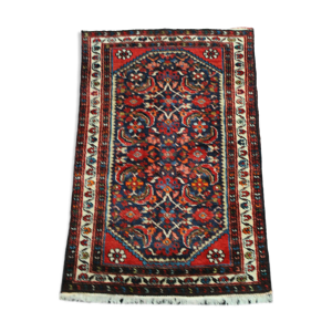 Tapis persan authentique de milieu