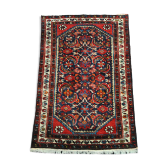 Tapis persan authentique de milieu XXème taille 92 x 128 cm