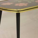Vintage coffee table year 60 flower patterns