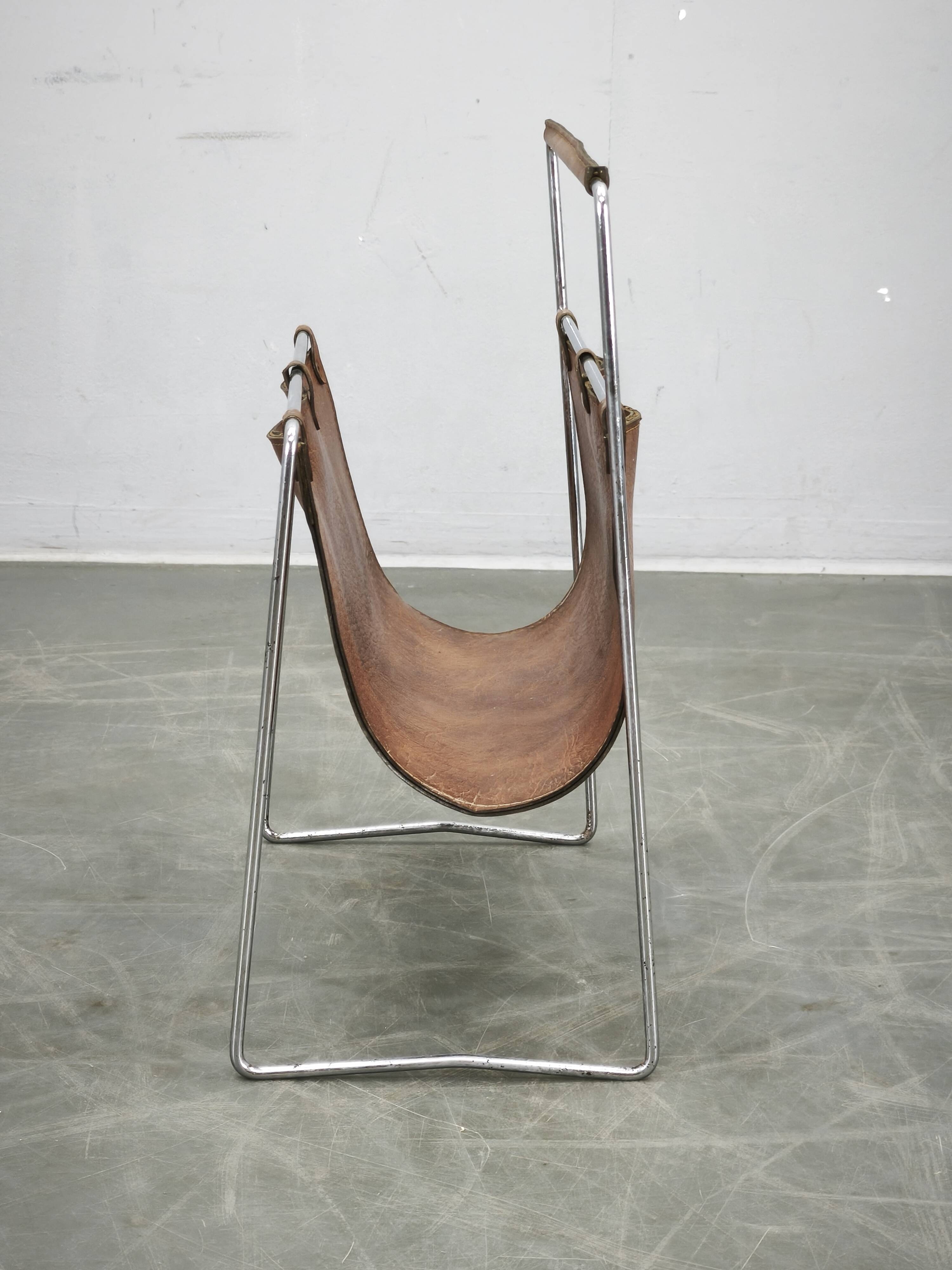 Italian Modernist Leather and Chrome Magazine Rack, 1980s
