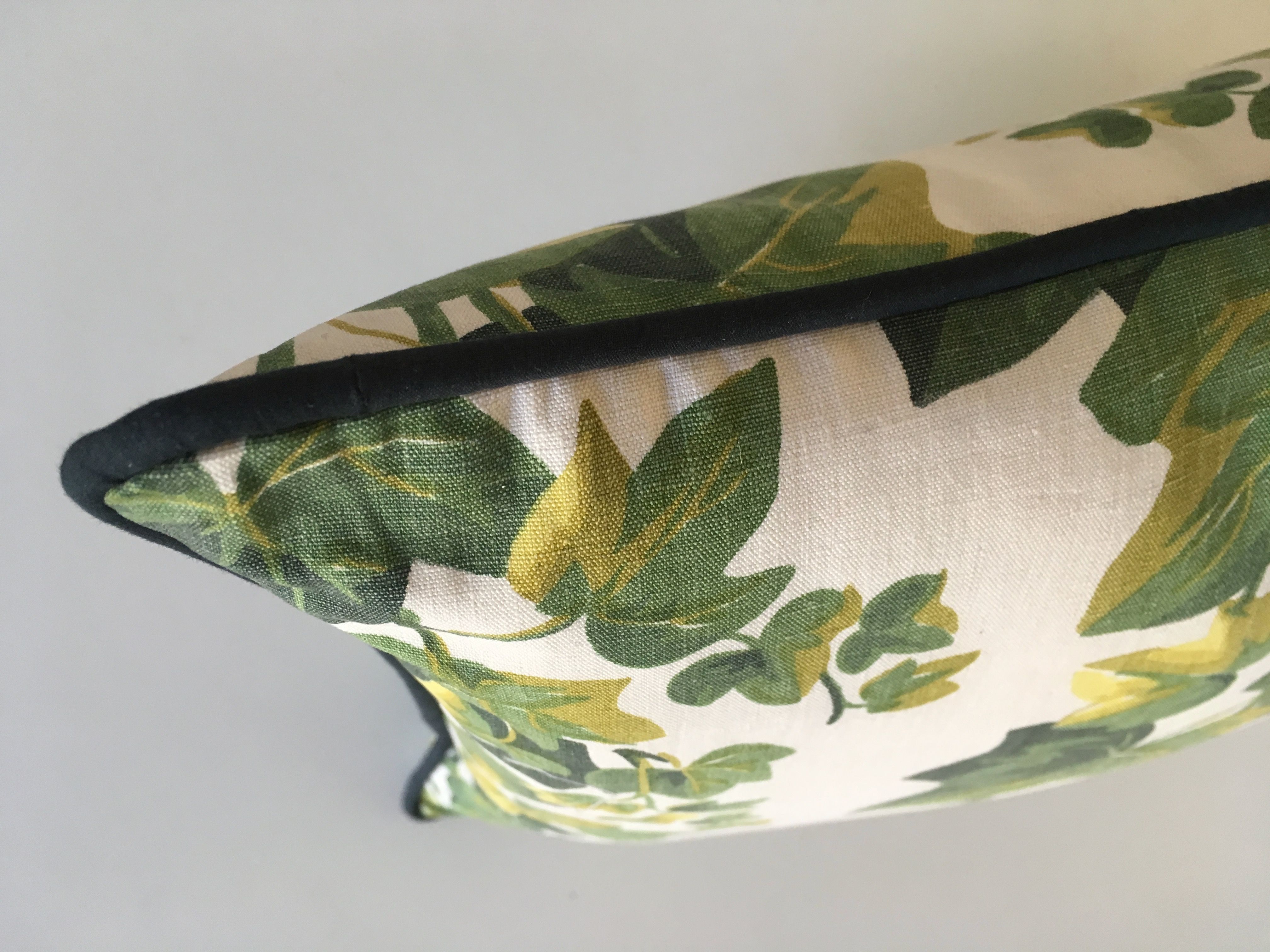 Cushion in old canvas Romanex 50s Ivy decor 40x60cm