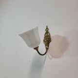 Vintage art deco wall lamp in glass and brass