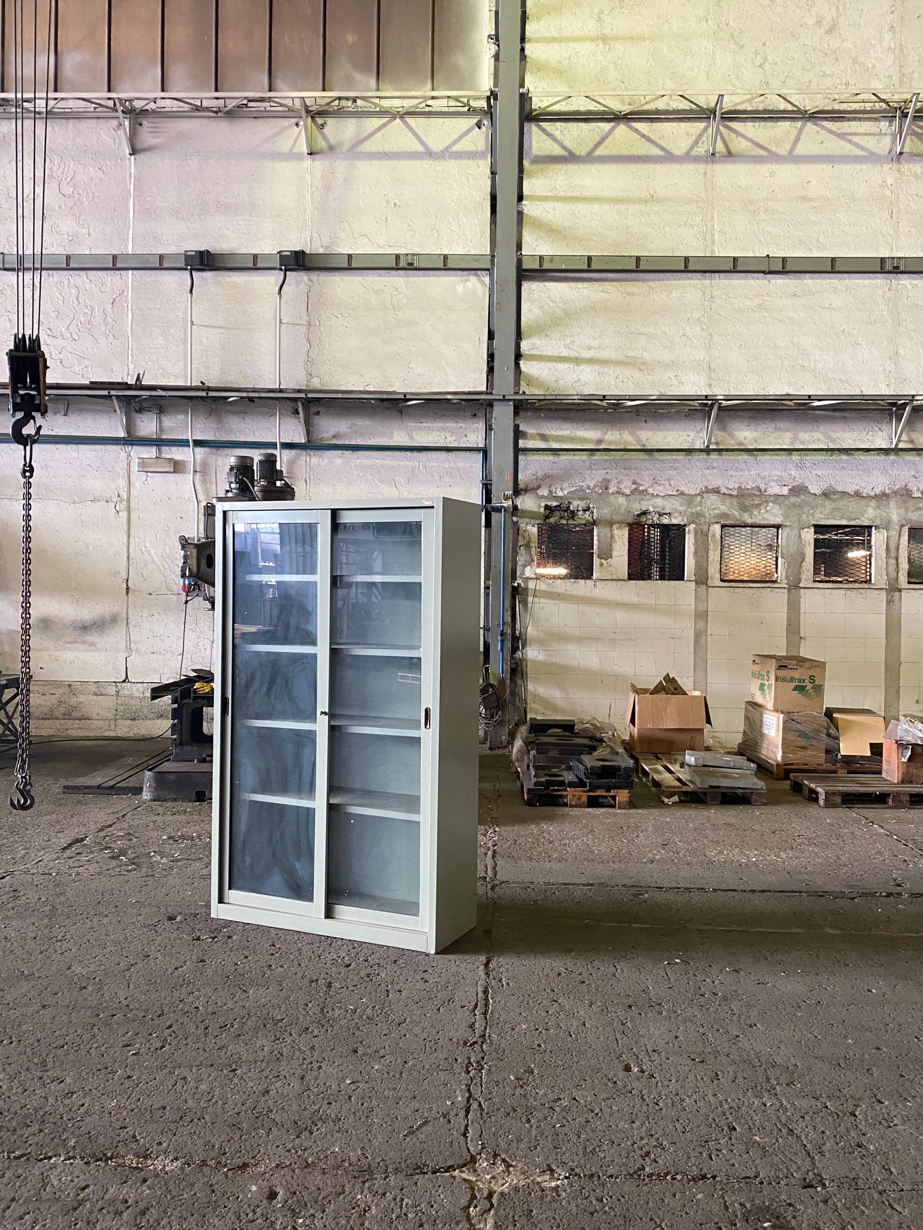 1960s Industrial Vitrine in Metal, Italian Mid-Century Furniture