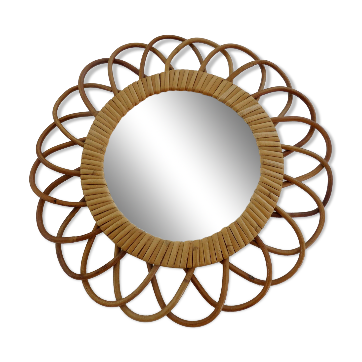 Rattan “flower” mirror from the 70s