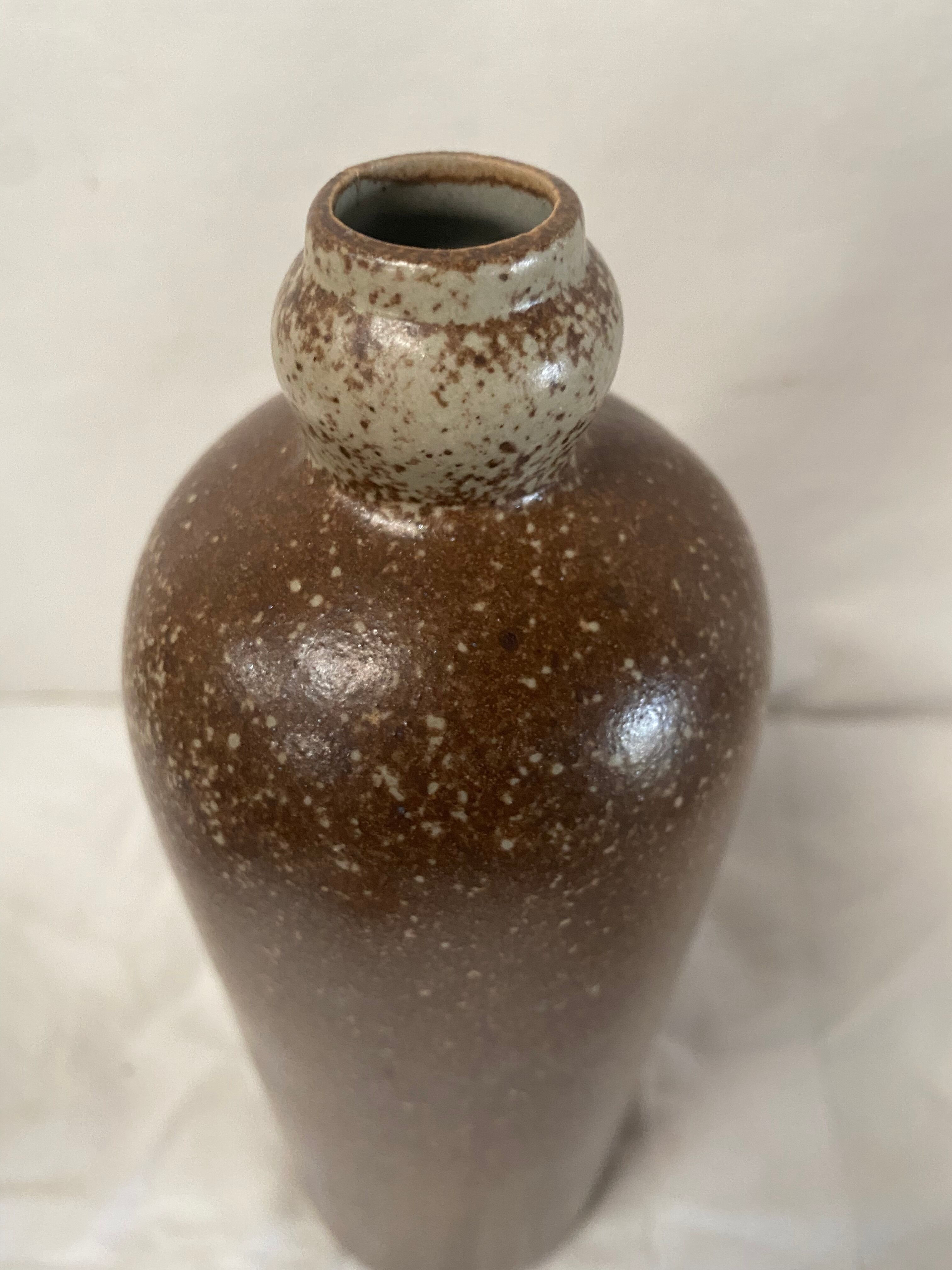 Bouteille en grès ancienne