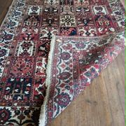 Handmade Bachtiar Persian rug 320x215cm