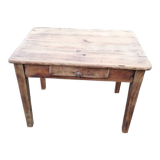Coffee farmhouse table