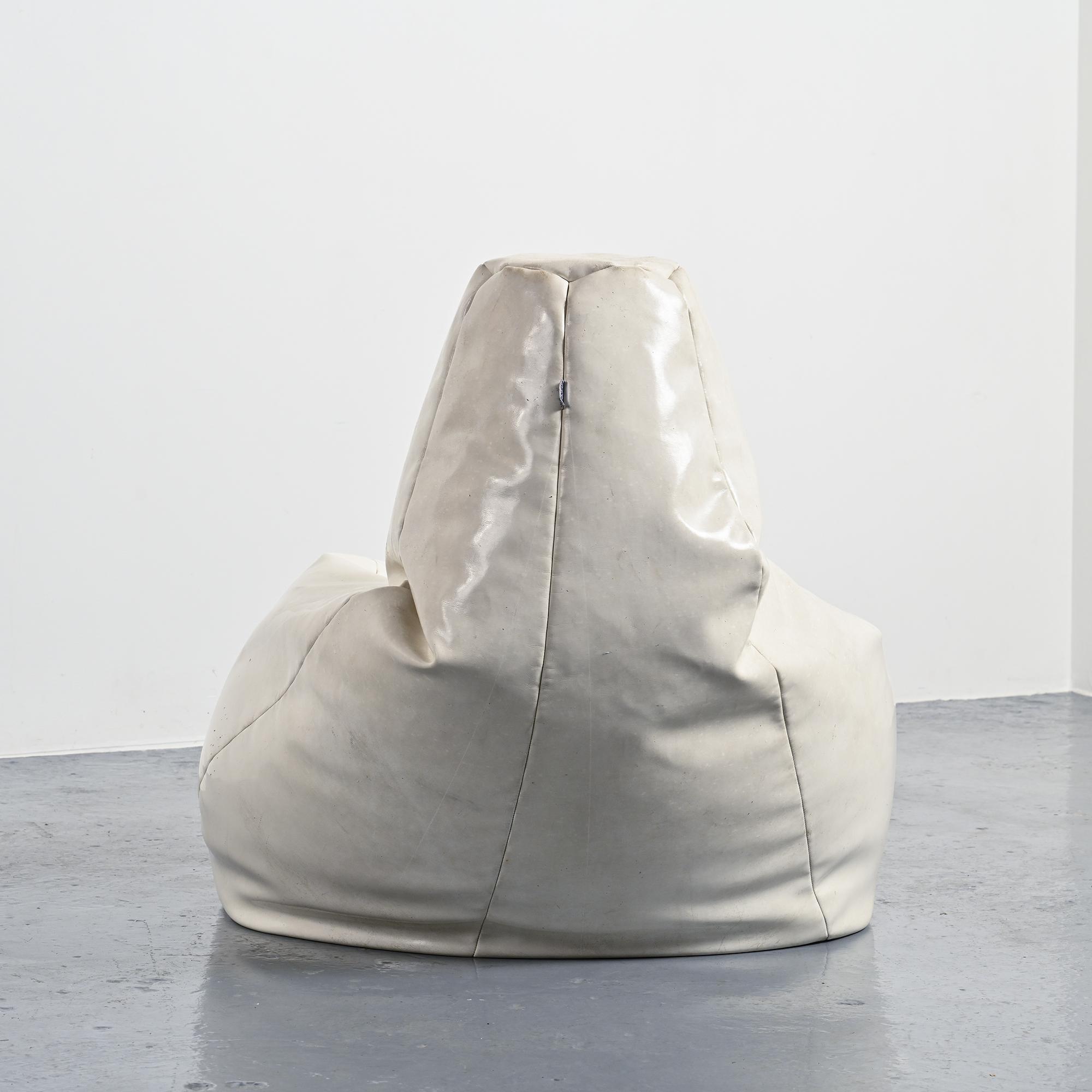 Bean bag by Piero Gatti, Cesare Paolini and Franco Teodoro for Zanotta, 1968.