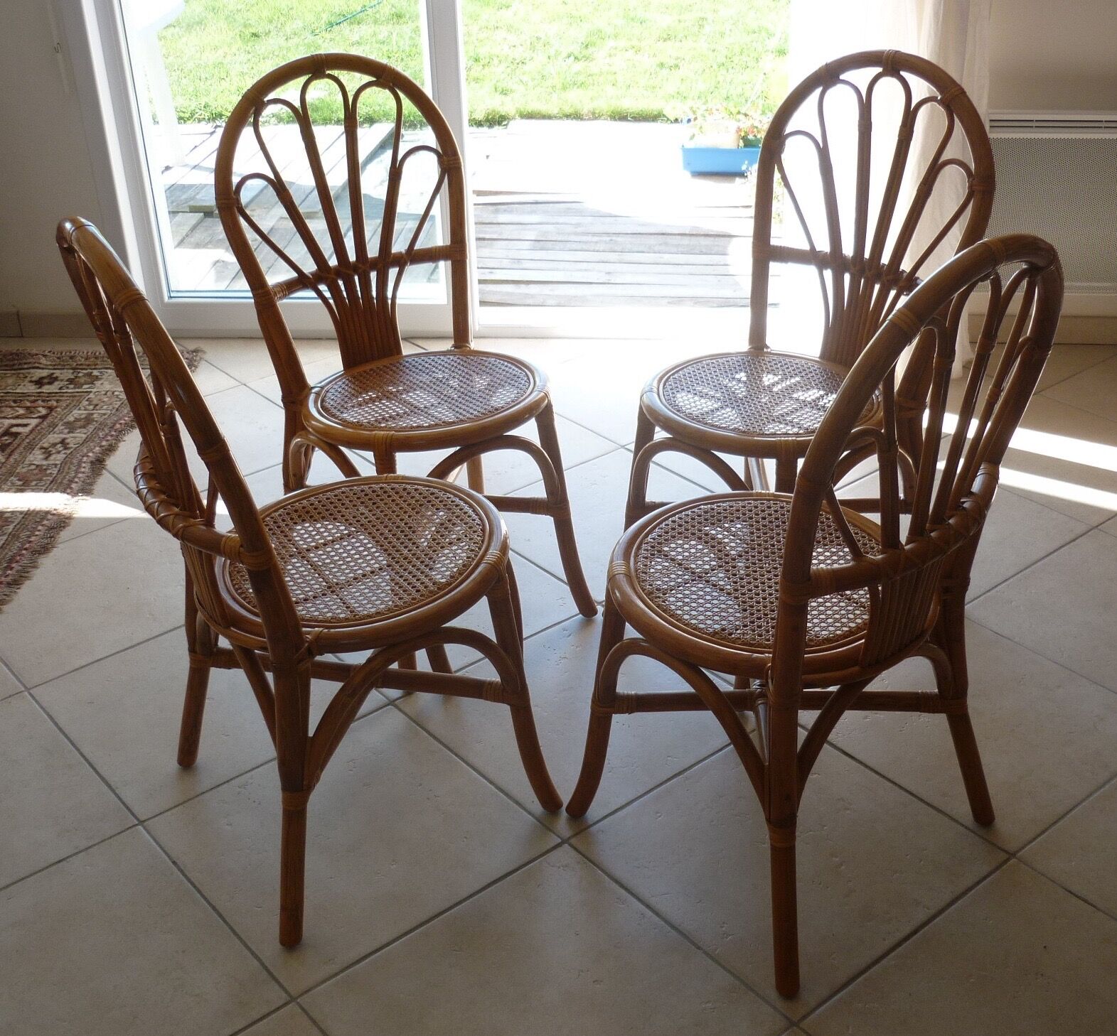 Rattan living room round table and chairs