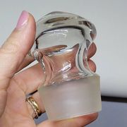 Carafe vintage en verre taillé