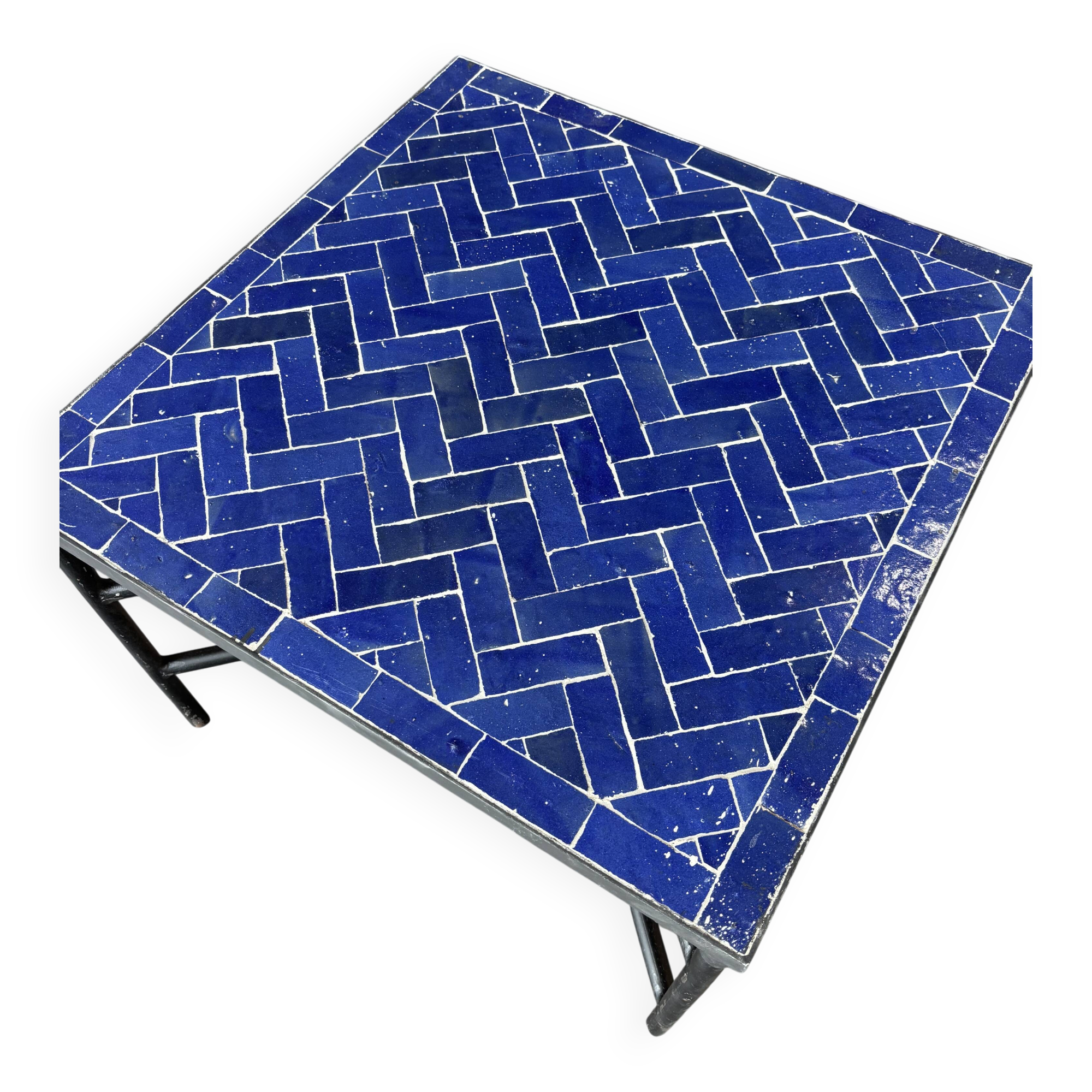 Square coffee table in Majorelle blue zellige, handmade – 60 × 60 cm