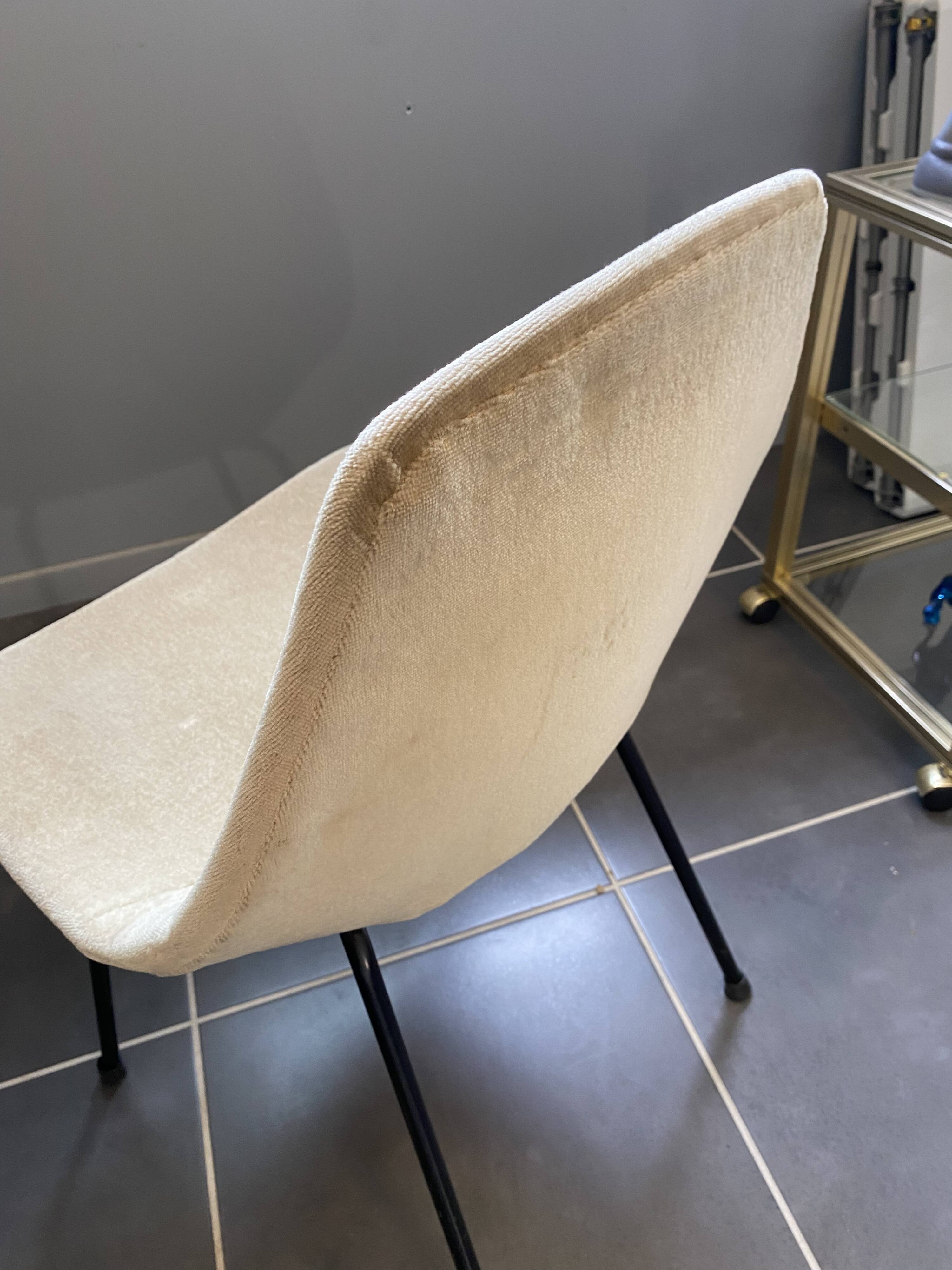 A barrel chair by Pierre Guariche, Steiner, vintage beige fabric from the 1950s.