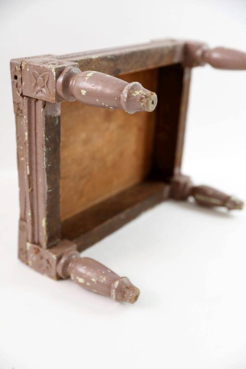 Antique Bajot stool in weathered wood: richly patinated decorative table.