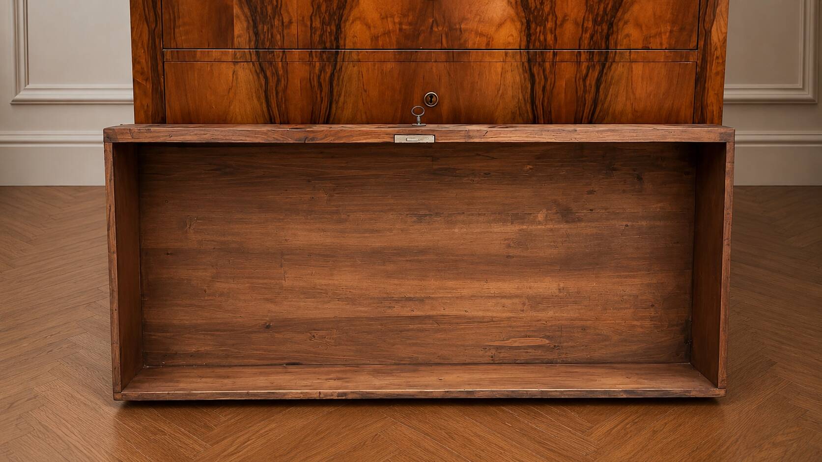 Commode d’époque Louis-Philippe en ronce de noyer, milieu du XIXe siècle