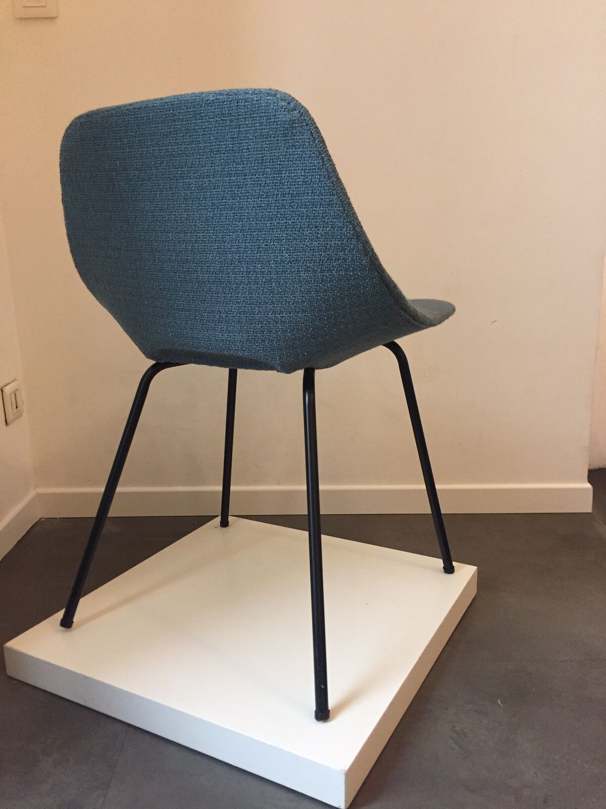 Amsterdam chair Pierre Guariche edit Steiner 1954