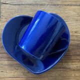 Coffee cups/saucers