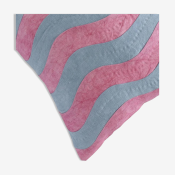 Red & blue wave cushion