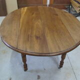 Round kitchen table with solid oak shutters