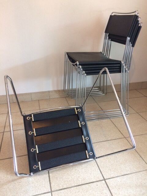 Lot of 6 design black leather and chrome chairs