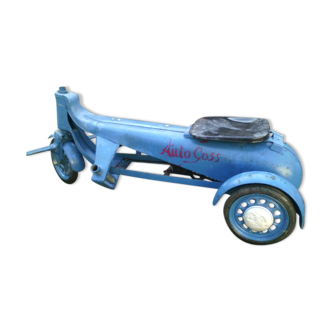 Rowing tricycle
