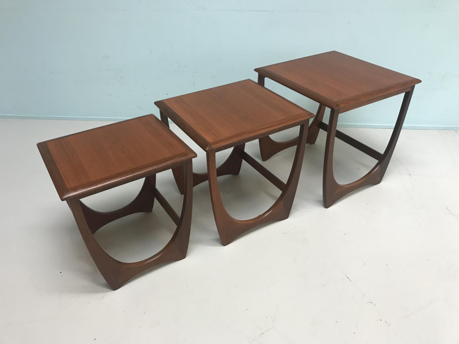 Table gigogne Mid Century en teck de G Plan