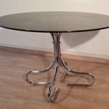 Table basse italienne du milieu du siècle en chrome et acier avec plateau rond en verre fumé, années 1960