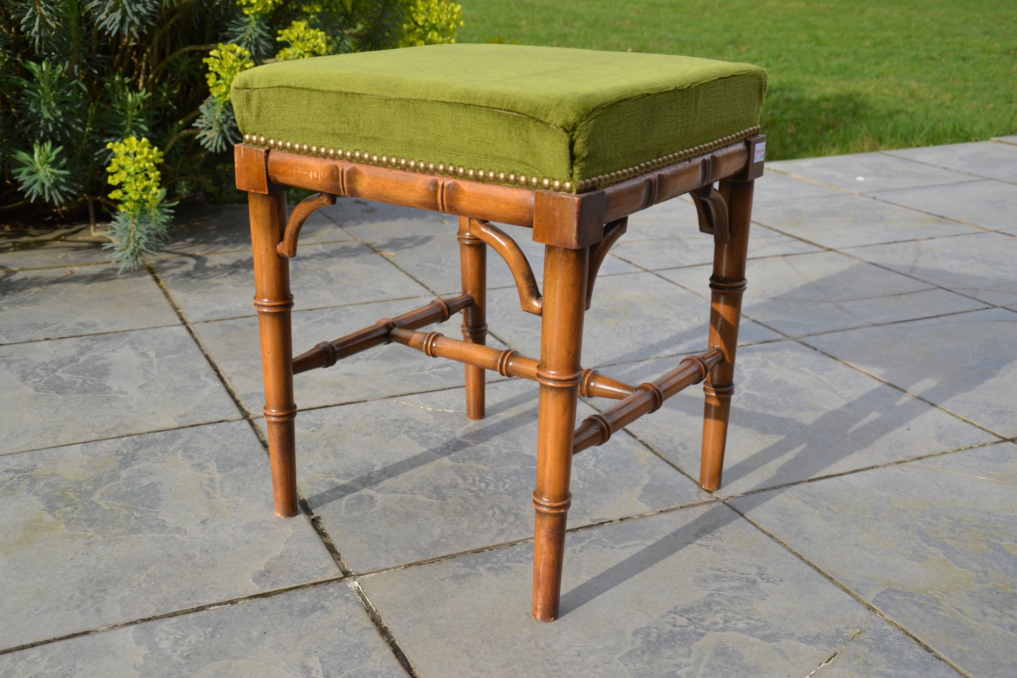 Piano stool/bamboo effect wooden footrest