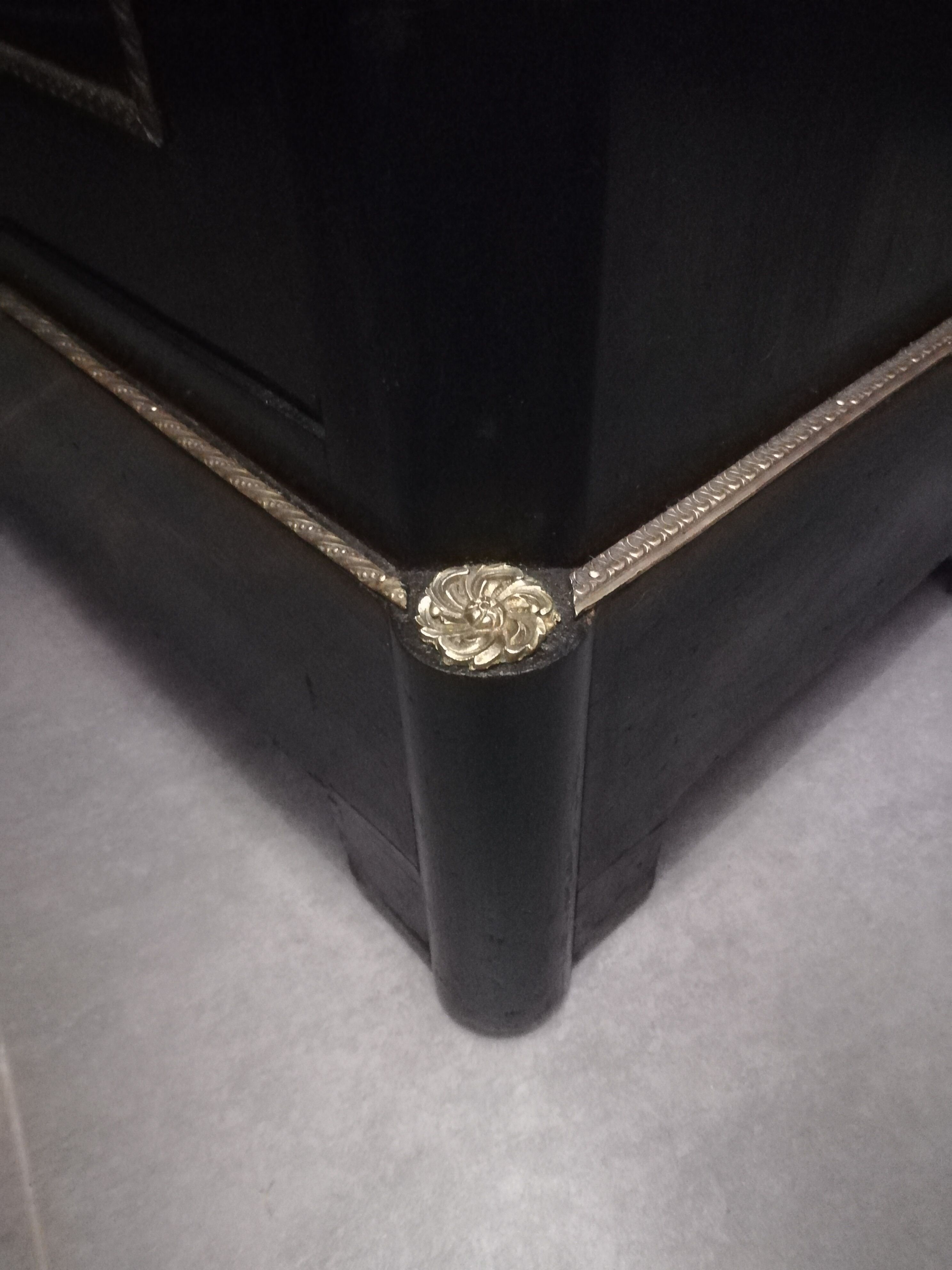 Napoleon III showcase lacquered black and gilded bronze