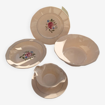 Digoin set of 3 dishes and sauce boat