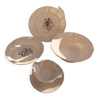 Digoin set of 3 dishes and sauce boat