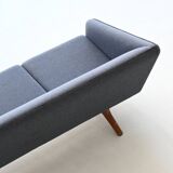 Canapé trois places Illum Wikkelso modèle ML-90 Laursen Danemark 1960