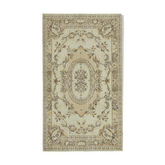 Handwoven one-of-a-kind anatolian beige carpet 160 cm x 271 cm