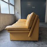 "Ambassador" Three-Seater Sofa – Yellow Leather – Nicoletti Salotti – 1980s