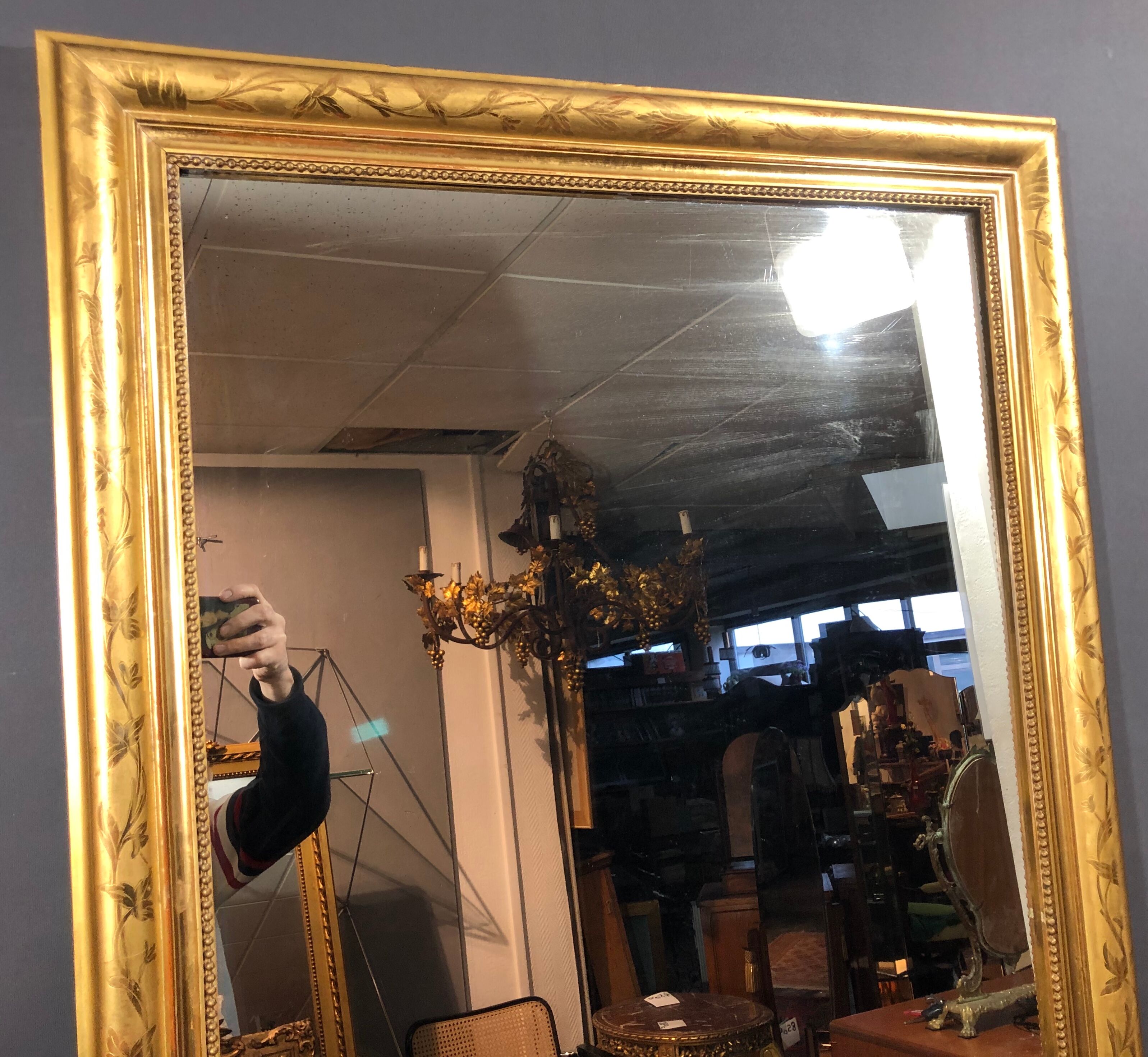 Miroir 190x80 d'époque Louis Philippe doré a la feuille d'or