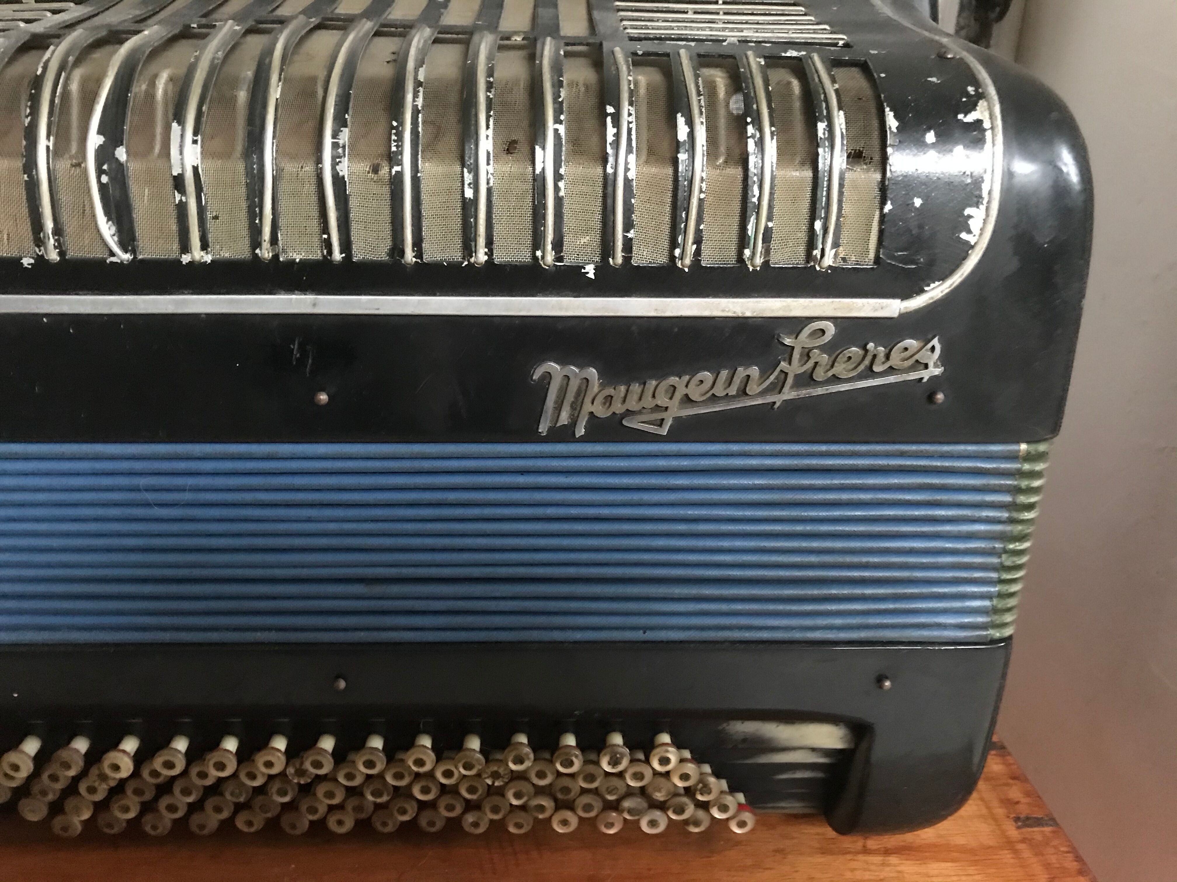 Accordéon vintage Maugein frères circa 1950 Selency