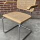 Chaise Cesca B64 avec accoudoirs par Marcel Breuer Design