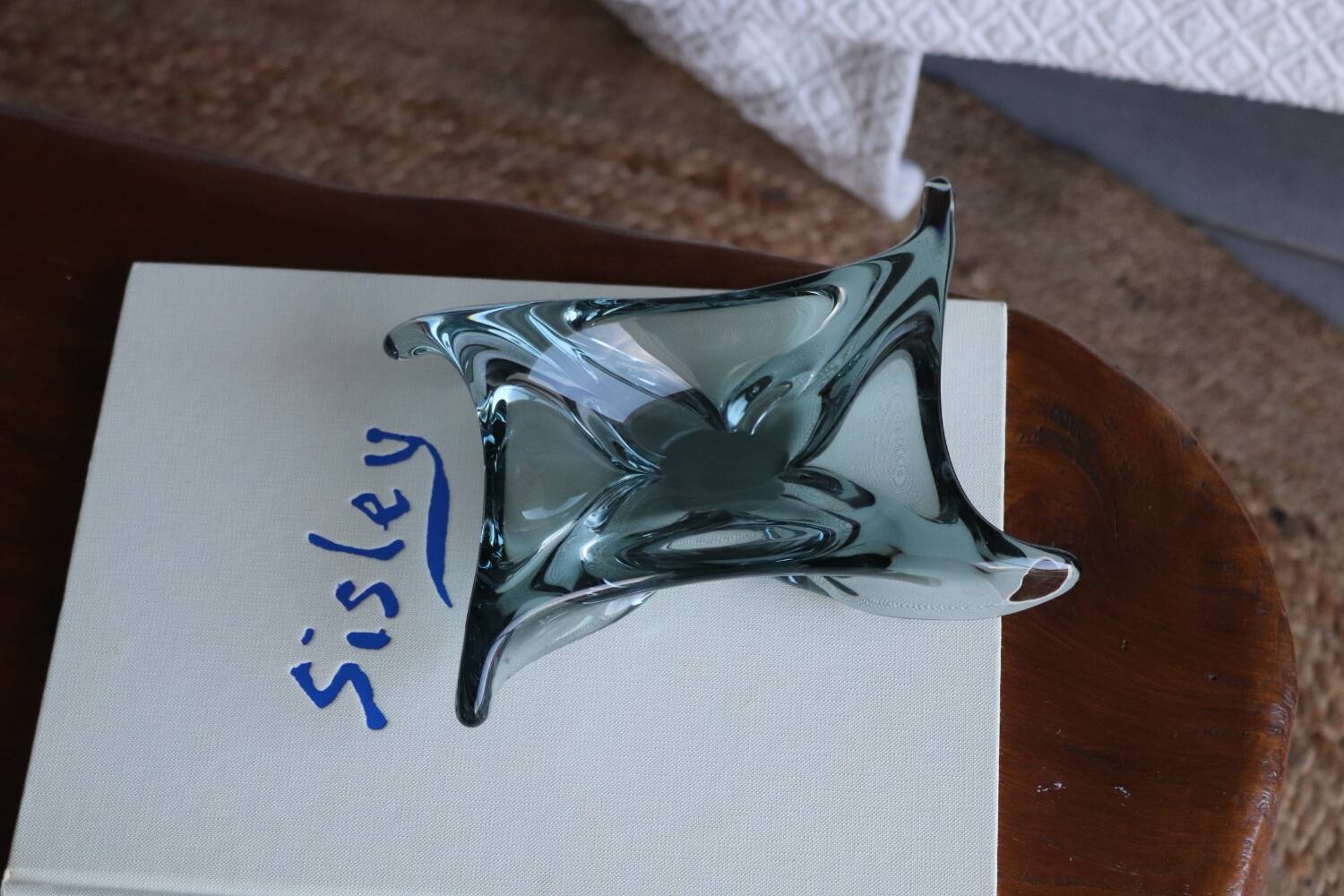 Grey smoked glass empty pocket