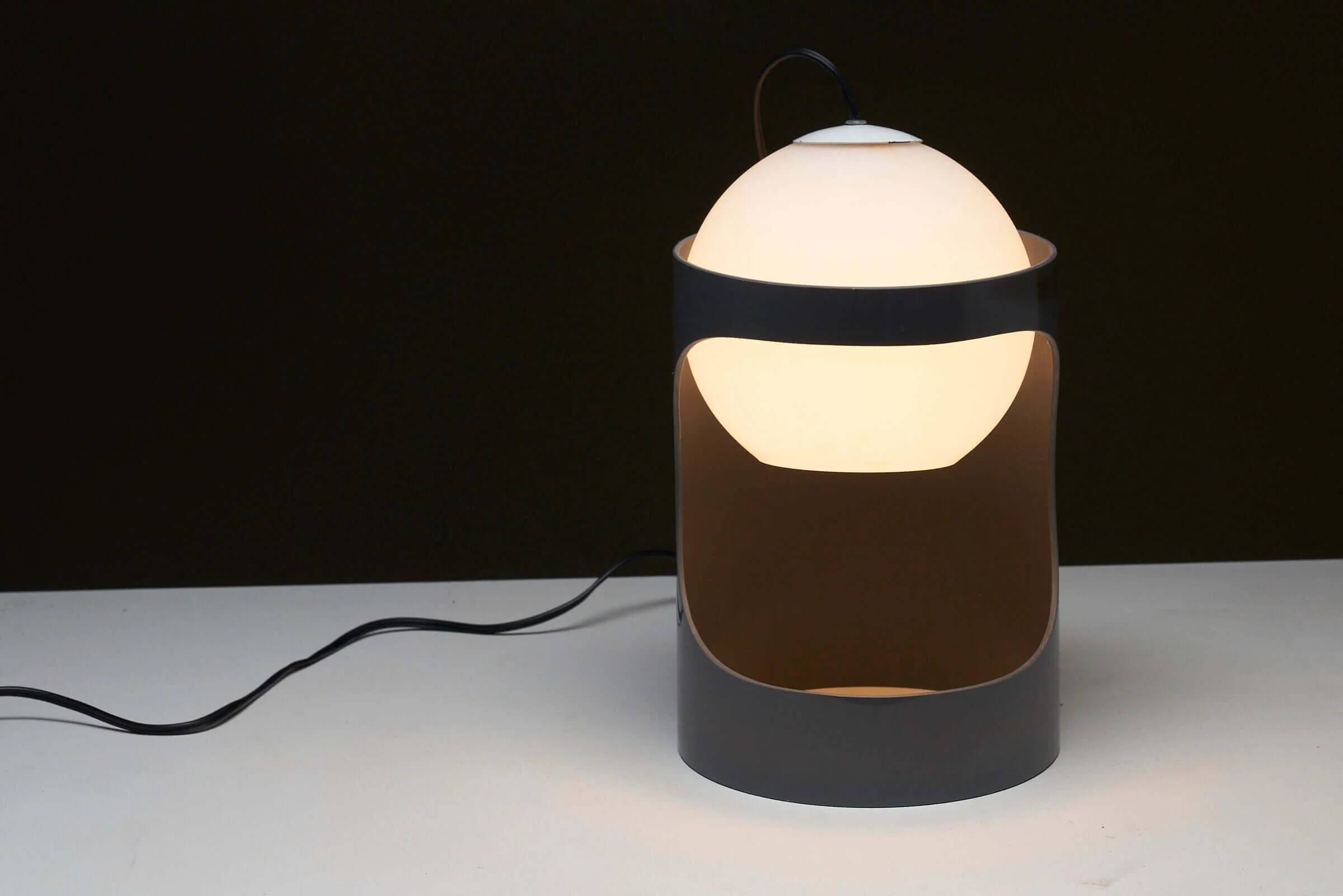 Lampe de table 'L1 Guggerli' par Rico et Rosemarie