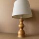 Lampe à poser en bois tourné